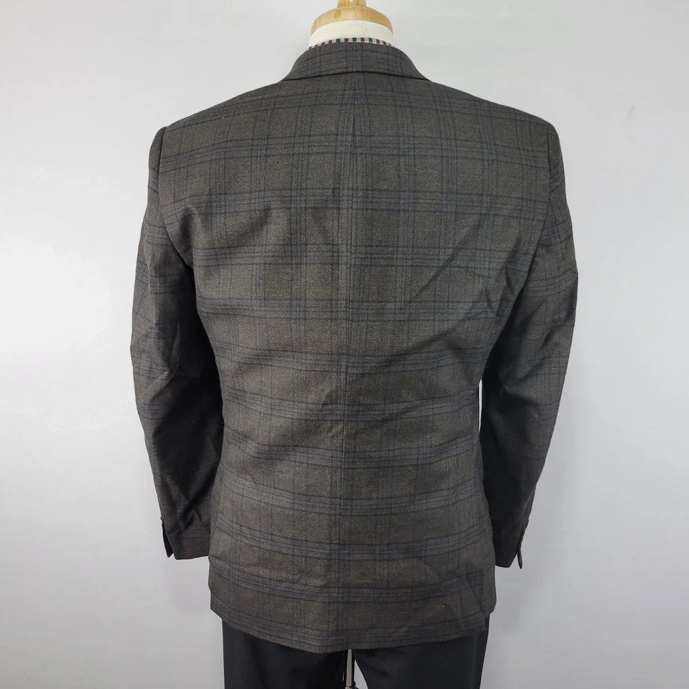 Van Heusen Men's Sport Coat Blazer Two Button Brown Plaid Poly‎ Bend Slim 40R